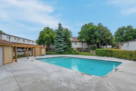 109 Milestone Crescent, Aurora, ON L4G 3M2
