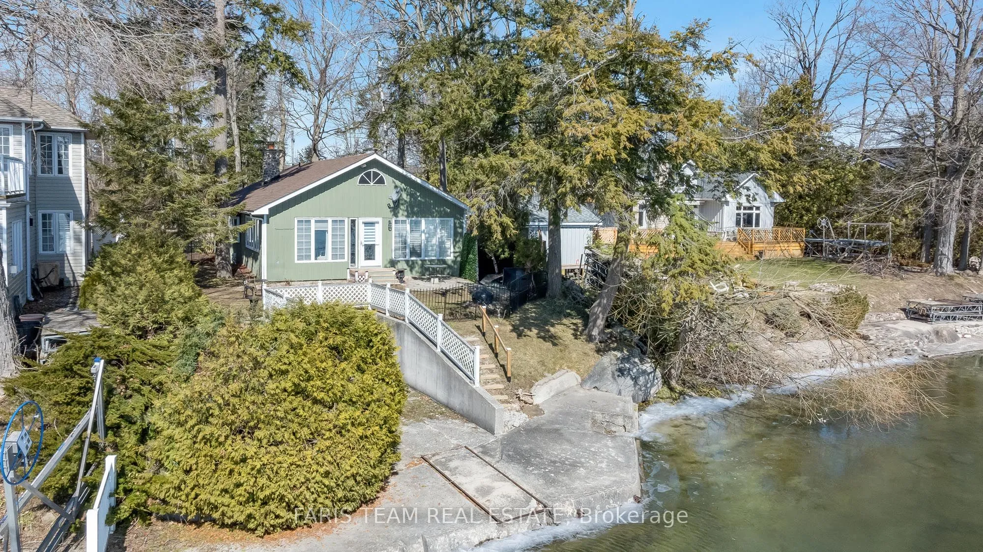 2855 Purvis Street, Innisfil, ON L9S 3K6