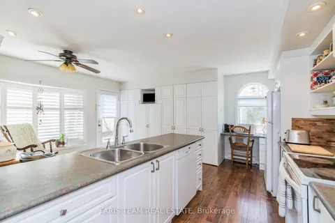 2855 Purvis Street, Innisfil, ON L9S 3K6