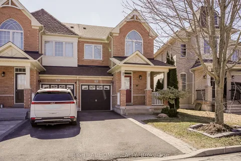 74 Amos Lehman Way, Whitchurch-Stouffville, ON L4A 0L3