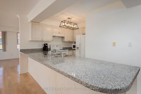 141 Woodbridge Avenue, Vaughan, ON L4L 2S6