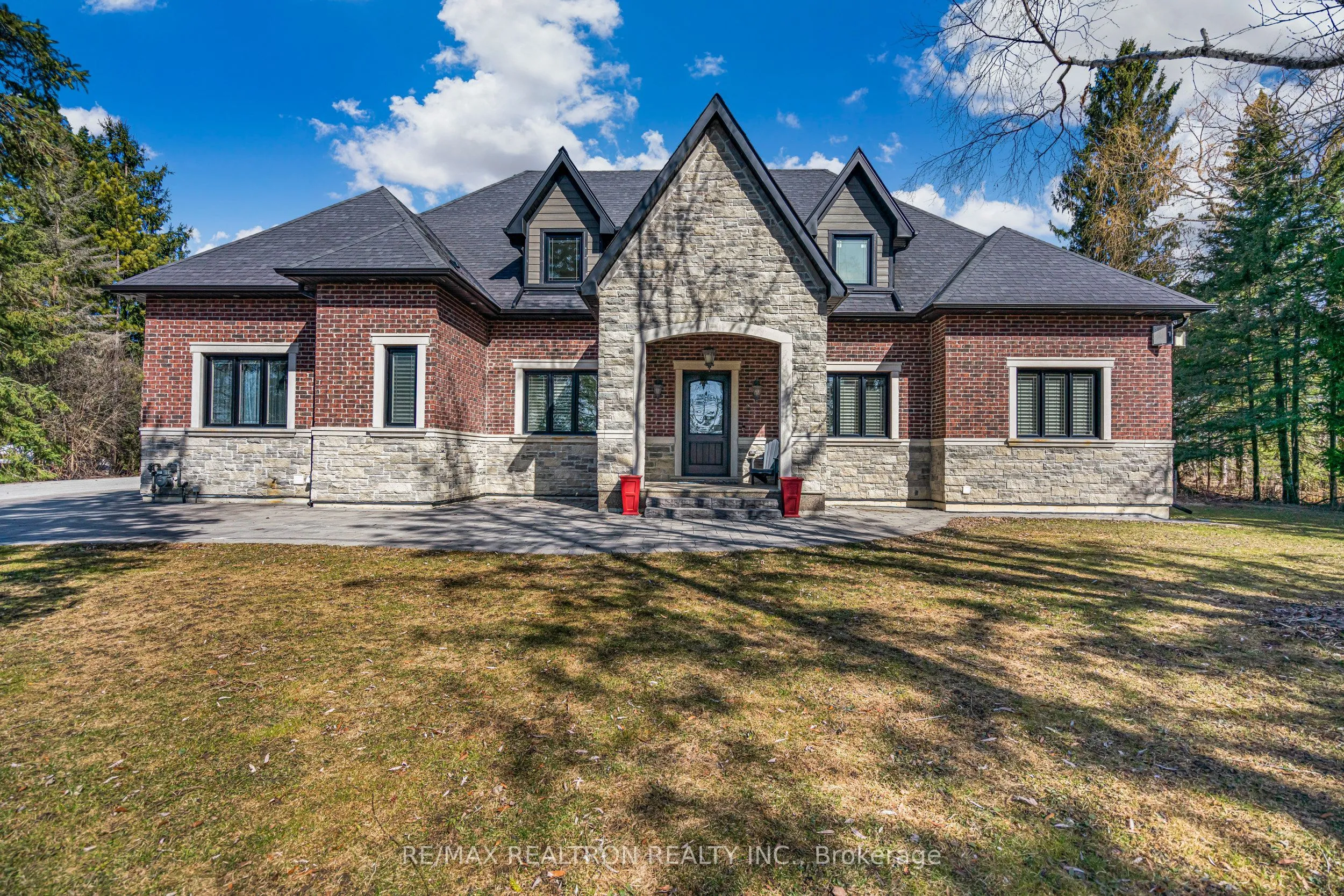 1246 15th Side Road, King, ON L7B 1K5