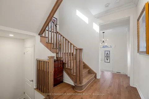 287 Danny Wheeler Boulevard, Georgina, ON L4P 0J7