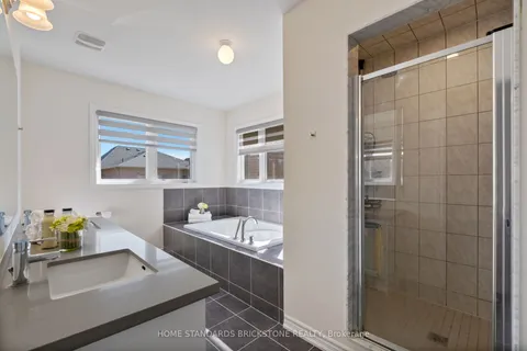 287 Danny Wheeler Boulevard, Georgina, ON L4P 0J7