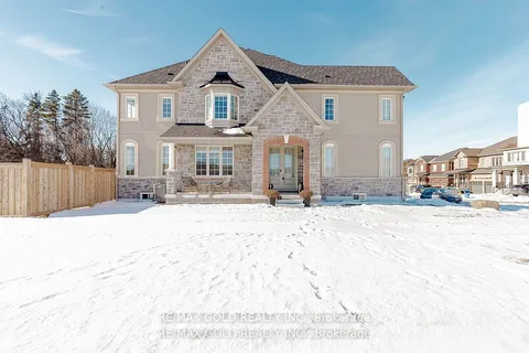 199 SEAVIEW Heights, East Gwillimbury, ON L9N 0S3