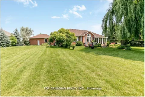 31 Golfview Boulevard, Bradford West Gwillimbury, ON L3Z 2A6