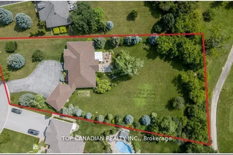 31 Golfview Boulevard, Bradford West Gwillimbury, ON L3Z 2A6