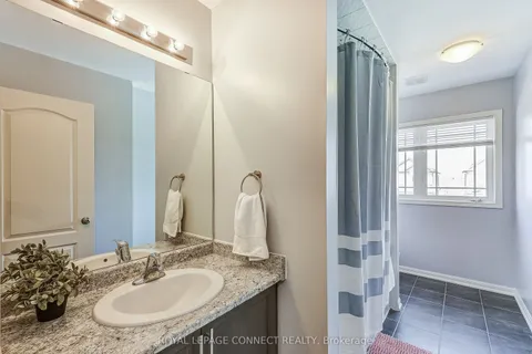 17 Don Hadden Crescent, Brock, ON L0C 1H0