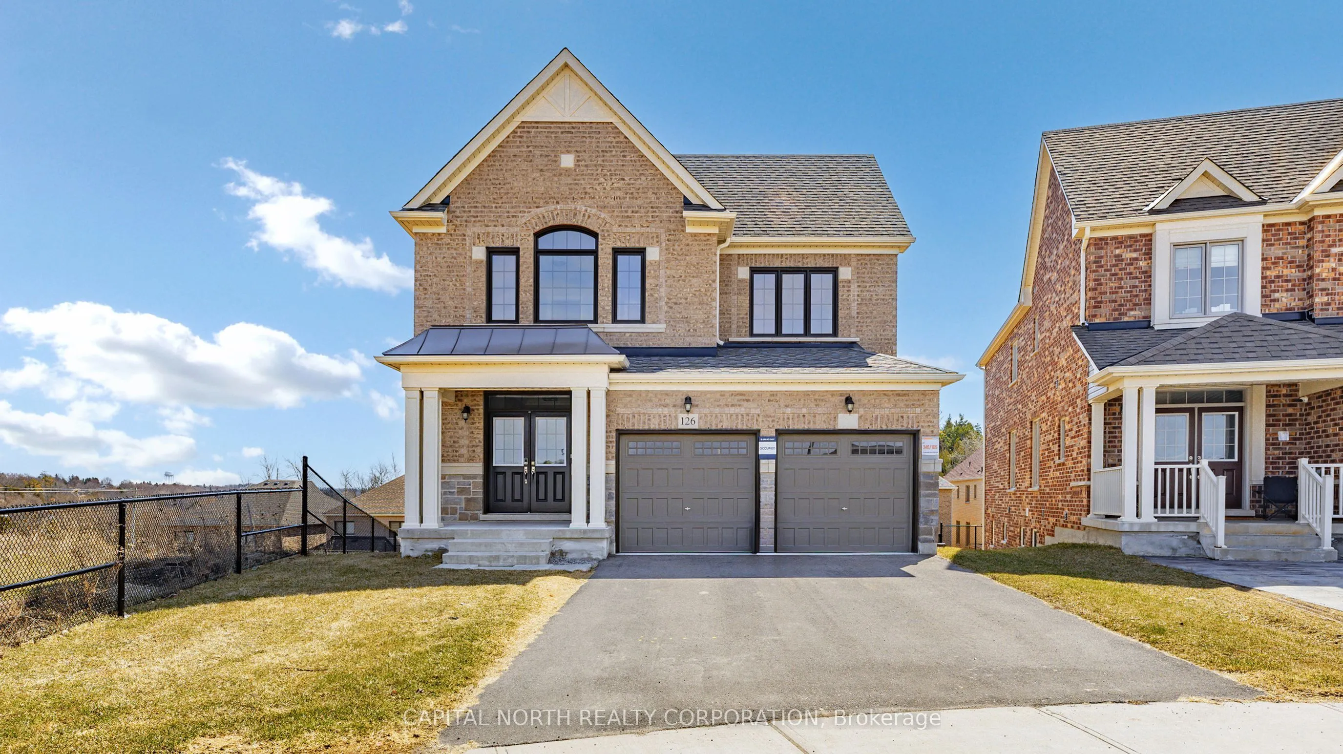 126 Meadow Vista Crescent, East Gwillimbury, ON L9N 1M8