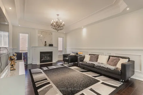 12 Anglin Drive, Richmond Hill, ON L4E 3M5