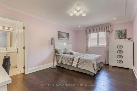 12 Anglin Drive, Richmond Hill, ON L4E 3M5