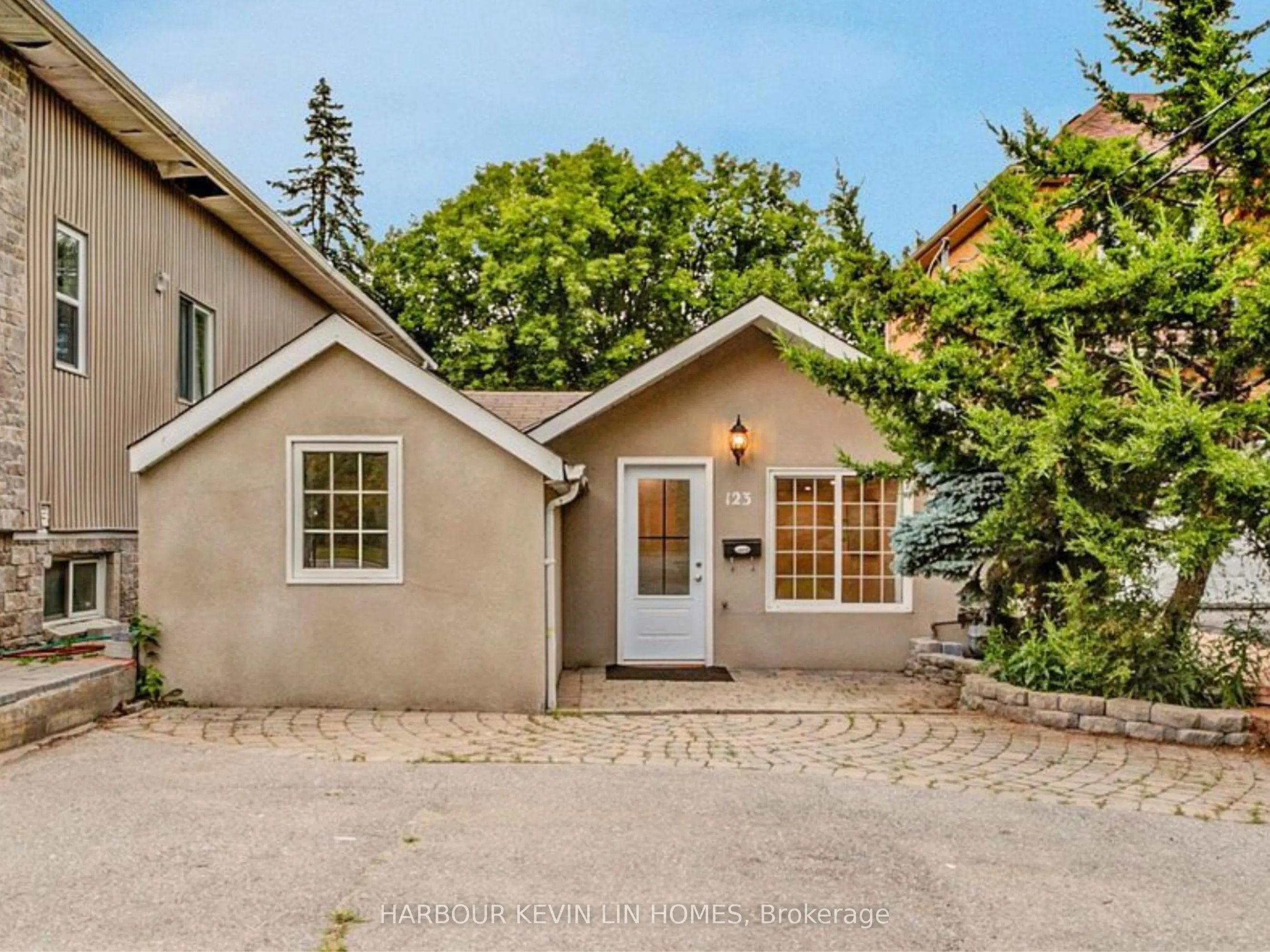 123 Wildwood Avenue, Richmond Hill, ON L4E 3B6