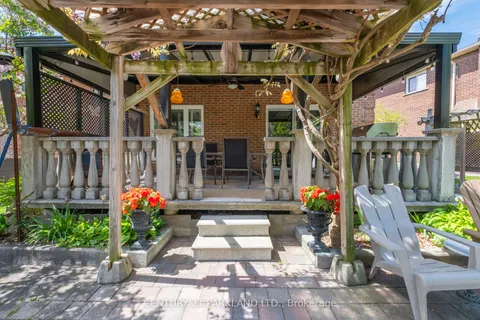 148 Major Buttons Drive, Markham, ON L3P 3X6