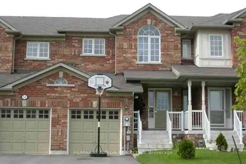 54 Penderwick Crescent, Vaughan, ON L6A 3W2