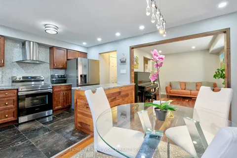 20 Guinevere Road, Markham, ON L3S 4S9