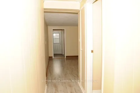 32-34 Superior Street, Newmarket, ON L3Y 3X3