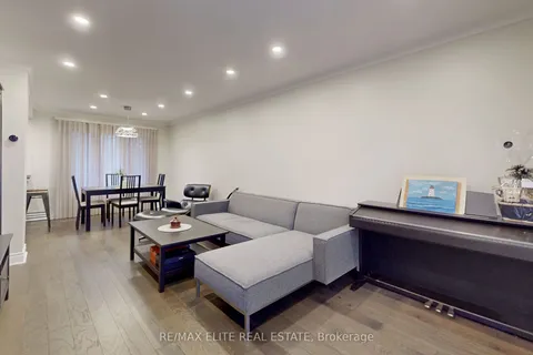 50 Henderson Avenue, Markham, ON L3T 2K7