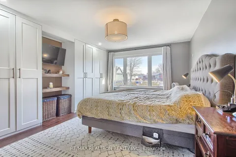 20 Burnie Road, Georgina, ON L0E 1N0