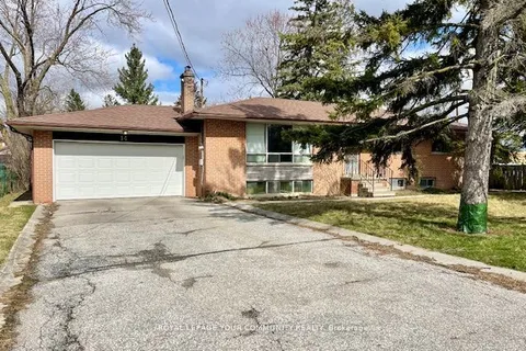 14 May Avenue, Richmond Hill, ON L4C 3S6