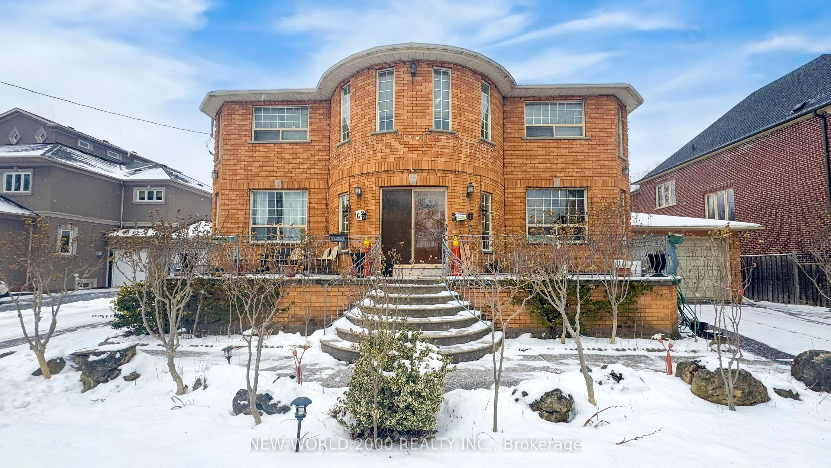 62 Langstaff Road, Richmond Hill, ON L4C 6N3