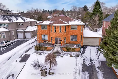 62 Langstaff Road, Richmond Hill, ON L4C 6N3