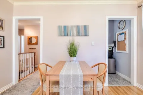 87 Richardson Drive, Aurora, ON L4G 1Z4