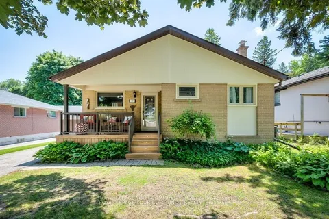 87 Richardson Drive, Aurora, ON L4G 1Z4