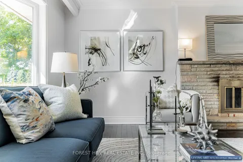 4 Dalmeny Road, Markham, ON L3T 1L9