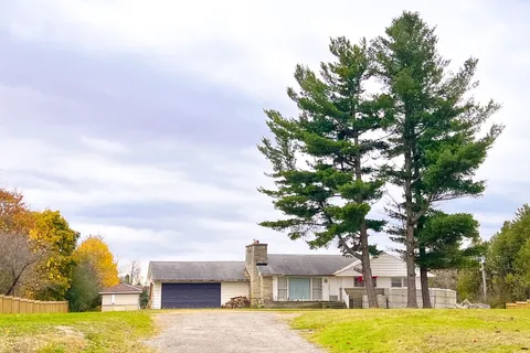 5495 King Road, King, ON L0G 1N0