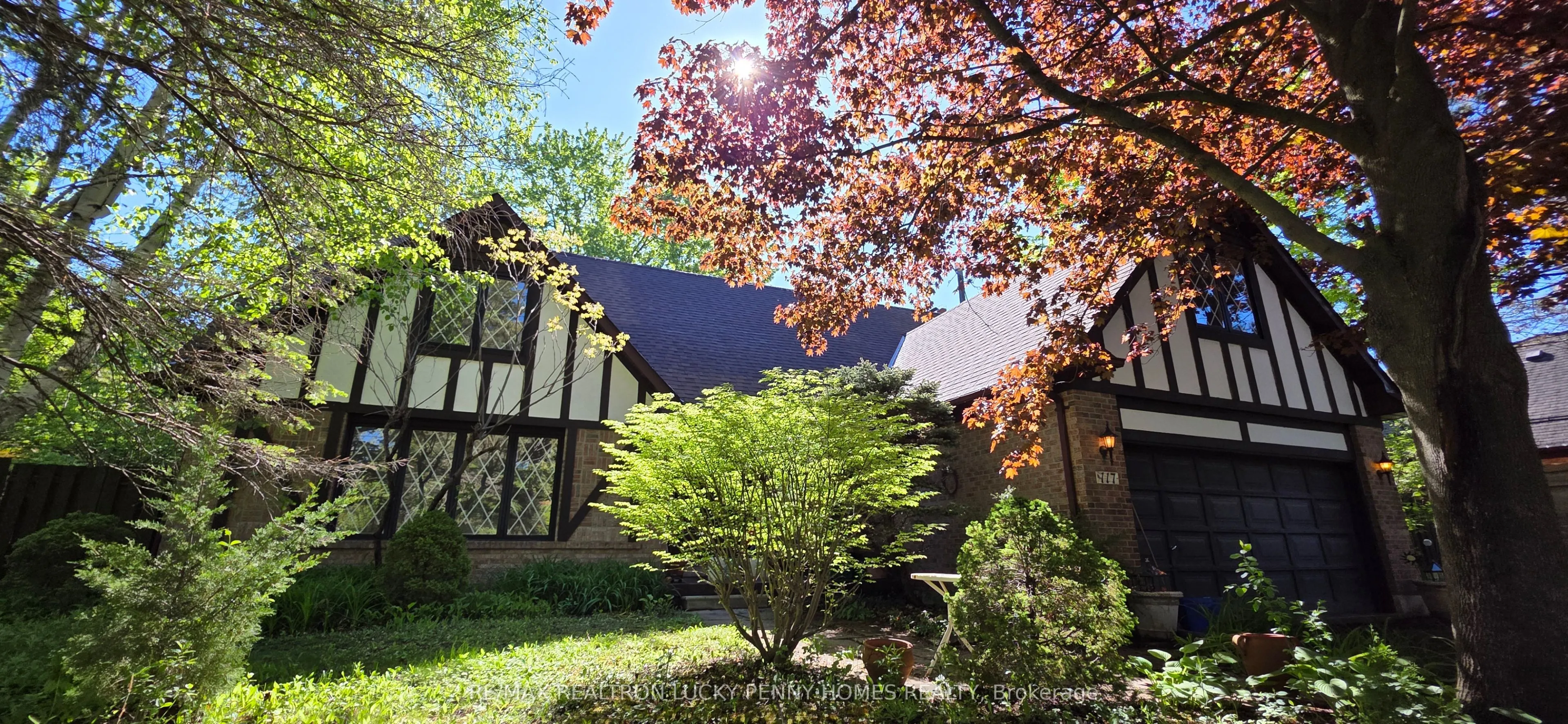 117 Westwood Lane, Richmond Hill, ON L4C 6X8