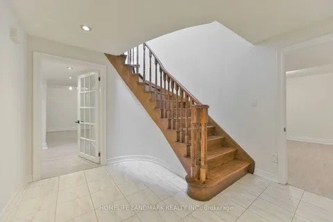 225 Regent Street, Richmond Hill, ON L4C 9S8