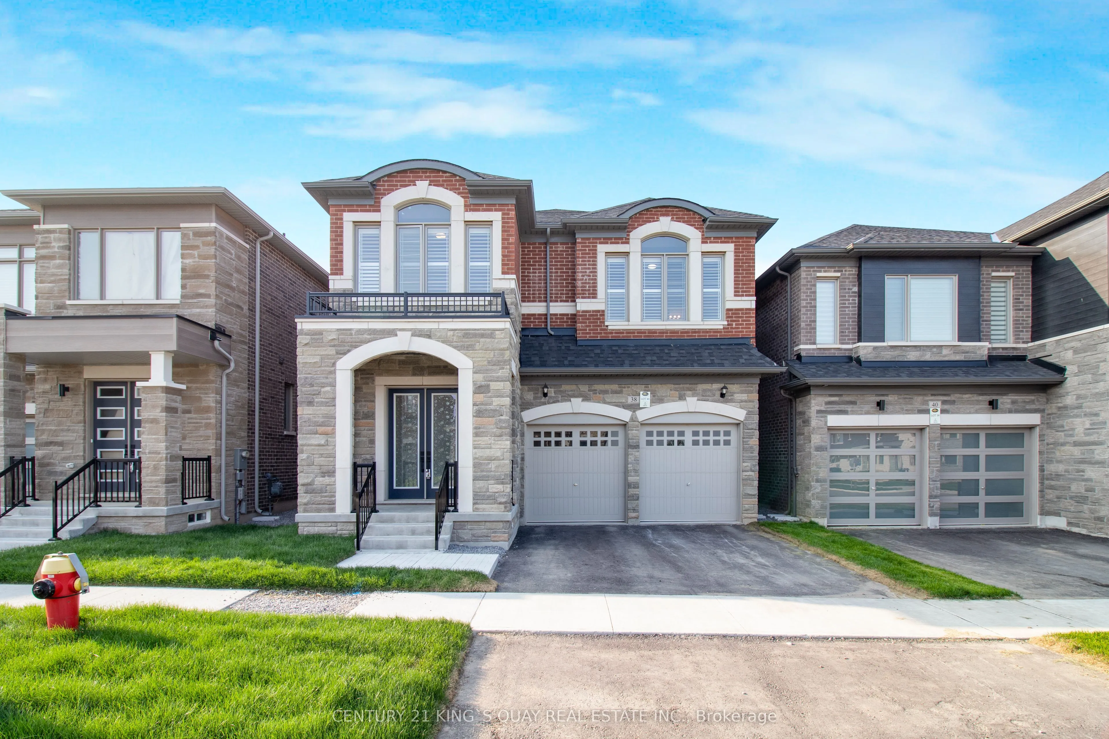 38 Tipp Drive, Richmond Hill, ON L4E 1J3
