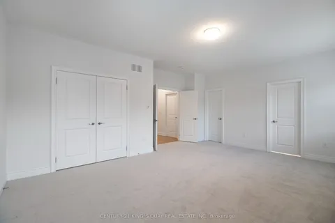 38 Tipp Drive, Richmond Hill, ON L4E 1J3