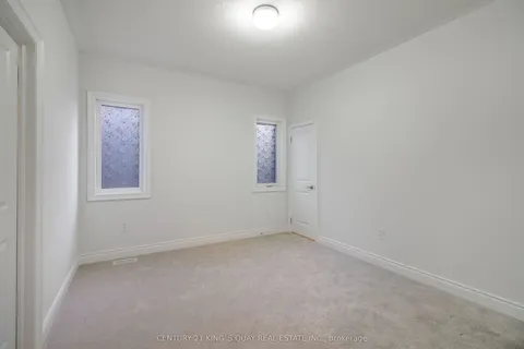 38 Tipp Drive, Richmond Hill, ON L4E 1J3