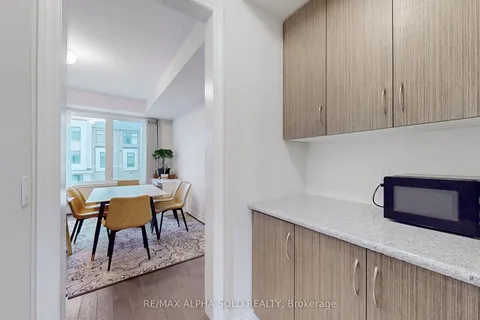 66 Puisaya Drive, Richmond Hill, ON L4E 1L2