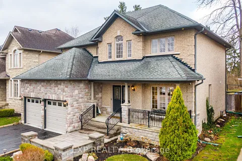 18 Brent Road, East Gwillimbury, ON L9N 1R9