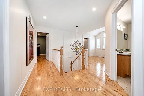 18 Brent Road, East Gwillimbury, ON L9N 1R9