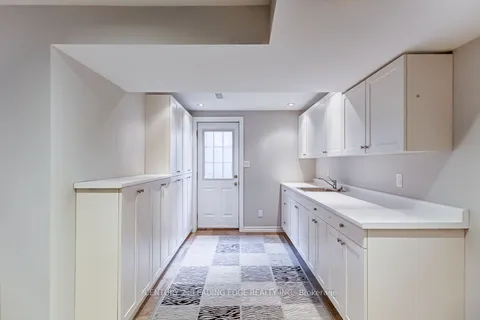 63 DRAKEFIELD Road, Markham, ON L3P 1G8