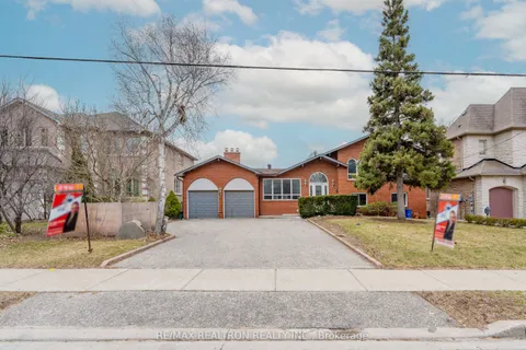 209 Crestwood Road, Vaughan, ON L4J 1A8