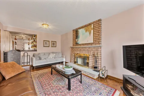 179 Longhouse Street, Vaughan, ON L4L 8E9