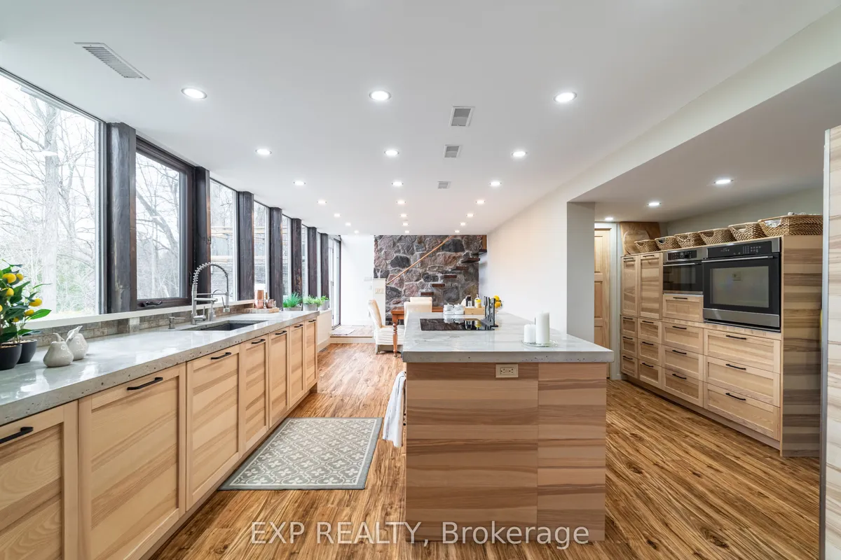 6165 19th Avenue, Markham, ON L3P 3J3