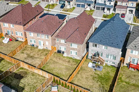 24 John Smith Street, East Gwillimbury, ON L9N 0S7