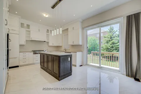 12 Giardina Crescent, Richmond Hill, ON L4B 0G2
