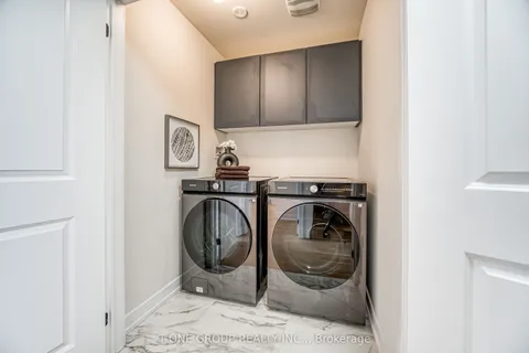 21 Ingersoll Lane, Richmond Hill, ON L4E 1G9