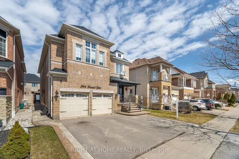 204 Lormel Gate, Vaughan, ON L4H 0C9