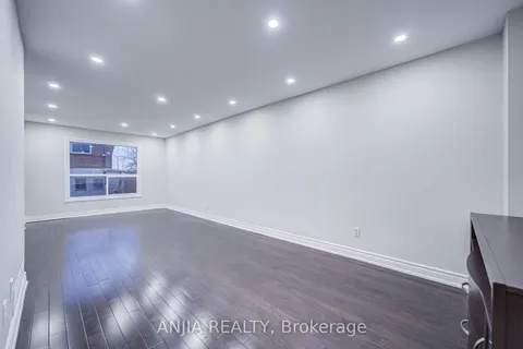 34 Terrosa Road, Markham, ON L3S 2M7