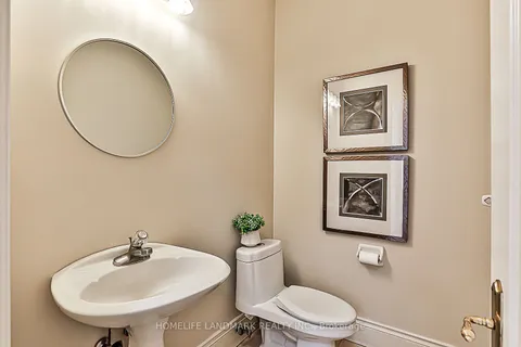 40 Kingmount Crescent, Richmond Hill, ON L4B 3W6