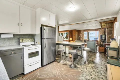 28 McRae Beach Road, Georgina, ON L0E 1N0