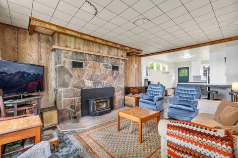 28 McRae Beach Road, Georgina, ON L0E 1N0
