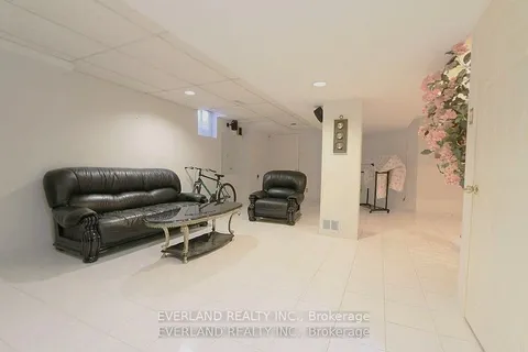 87 Kyla Crescent, Markham, ON L3S 2Y4